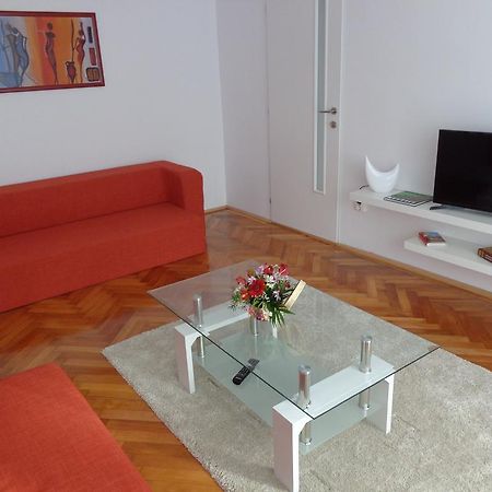 Olympus Apartment Алба-Юлія Екстер'єр фото